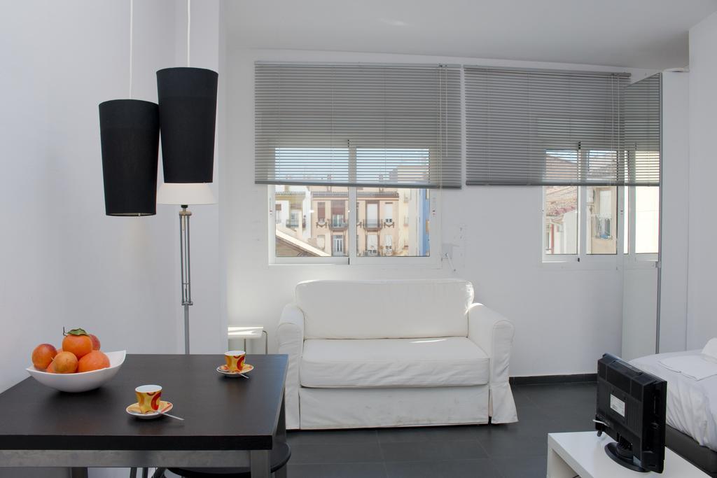 Na Jordana Apartments Valensiya Oda fotoğraf