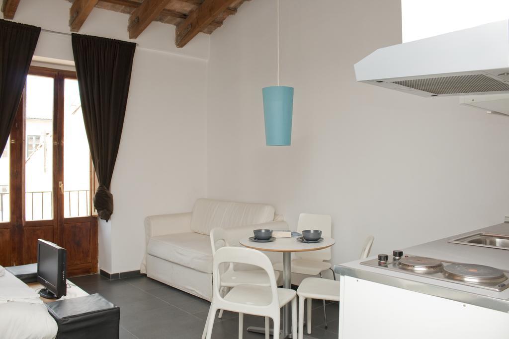 Na Jordana Apartments Valensiya Oda fotoğraf